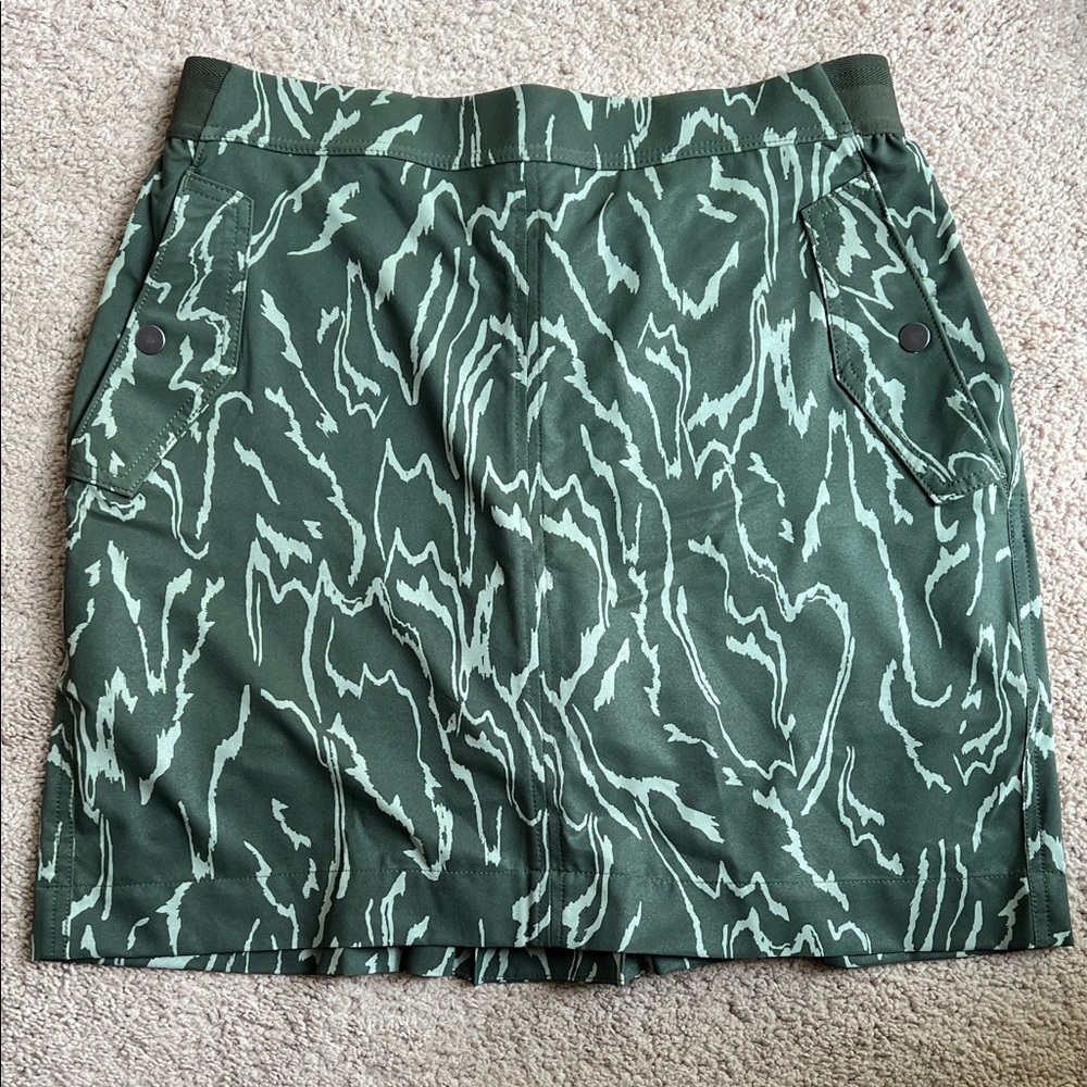 Athleta Green Patterned Skort